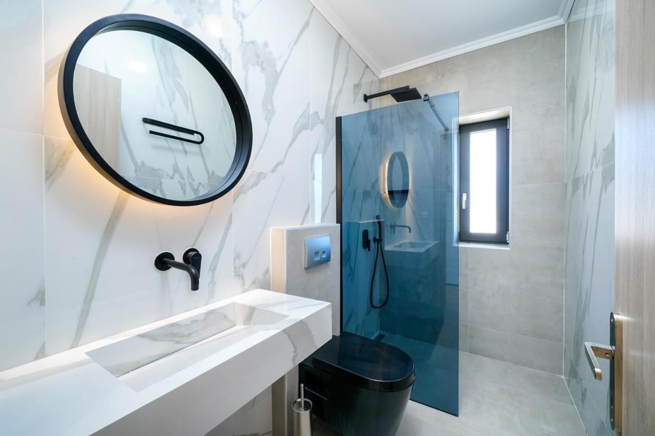 Videre Luxury Suites Potos Exterior photo